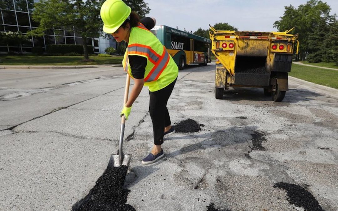 Whitmer prepares road ‘triage’ plan that may trim $2.5B ask